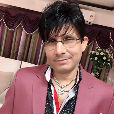 কোহলি নিজের জীবনে কোনওদিন ট্রফি জিততে পারবে না, দাবী করলেন এই বলিউড অভিনেতাটি ! 4
