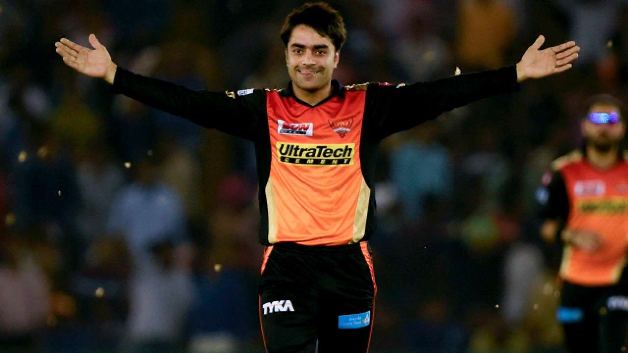 ডেনিয়্যাল ওয়াট এবং রশিদ খানের মধ্যে চলা চ্যাটের মাঝে ঢুকে এ কি বললেন ঋষভ পন্থ যে চ্যাটই ডিলিট করতে হল! 1