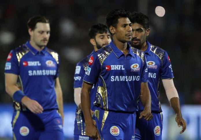 Jaipur: Mustafizur Rahman of Mumbai Indians during an IPL 2018 match between Mumbai Indians and Rajasthan Royals at Sawai Mansingh Stadium in Jaipur on April 22, 2018. (Photo: Surjeet Yadav/IANS) মুম্বাই ইন্ডিয়ান্স খেলো বড় ধাক্কা, তাদের এই তারকা প্লেয়ারের উপর লাগল আগামি ২ বছরের জন্য ব্যান