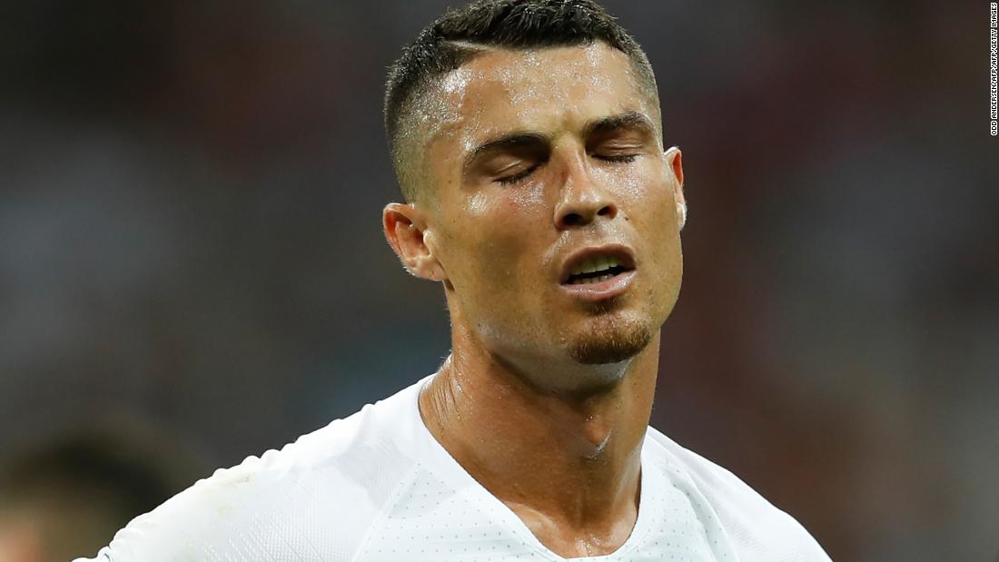 পর্তুগালের হারে নিরাশ হলেন সৌরভ, রোনাল্ডকে অভিযোগ করে বললেন এই কথা 2