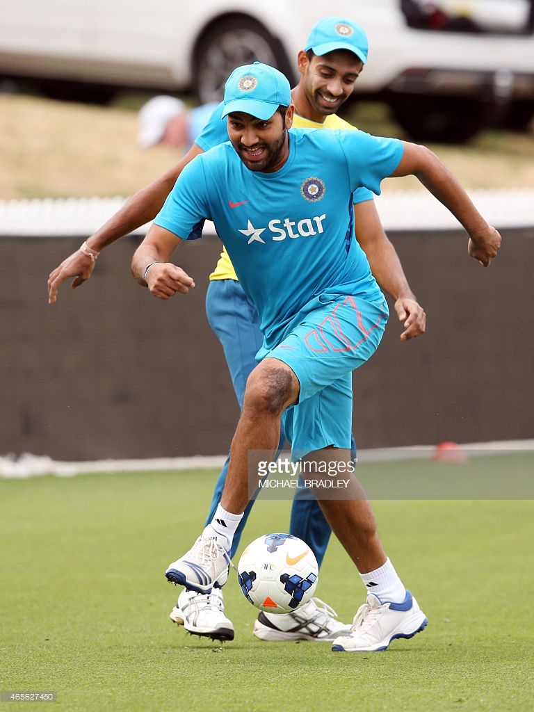 মহেন্দ্র সিং ধোনির এই সিদ্ধান্ত নিয়ে প্রশ্ন তুললেন হর্ষ ভোগলে, তারপর নিশানা সাধলেন ধোনির উপর 3 মহেন্দ্র সিং ধোনির এই সিদ্ধান্ত নিয়ে প্রশ্ন তুললেন হর্ষ ভোগলে, তারপর নিশানা সাধলেন ধোনির উপর 2