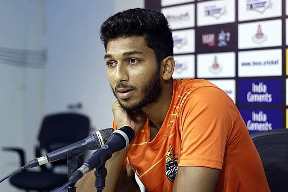 ভিডিও: তামিলনাড়ু প্রিমিয়ার লীগে বাউন্ডারি লাইনে শাহরুখ খানের বিস্ময়কর ক্যাচ 2