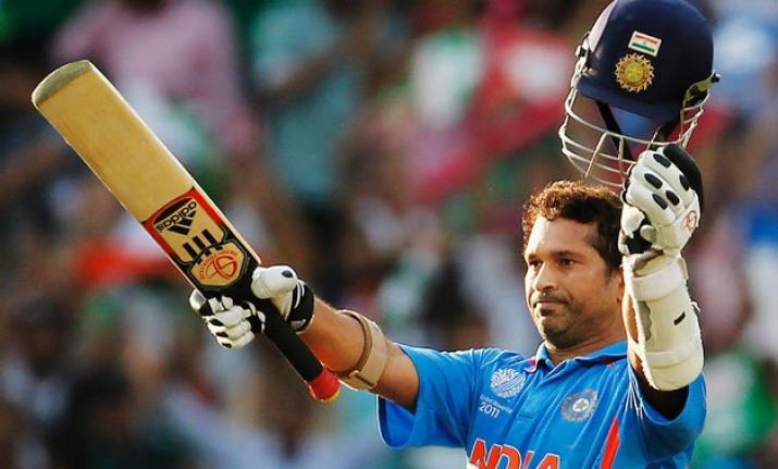 ব্রায়ান লারা, শচীন তেন্ডুলকরের থেকেও ভালো ব্যাটসম্যান! __চলছে এমন তুলনা 4