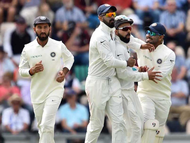 সাউহ্যাম্পটন টেস্ট: বাটলারের হাফ সেঞ্চুরি, ইংল্যান্ডের ২৩৩ রানের লীড 2