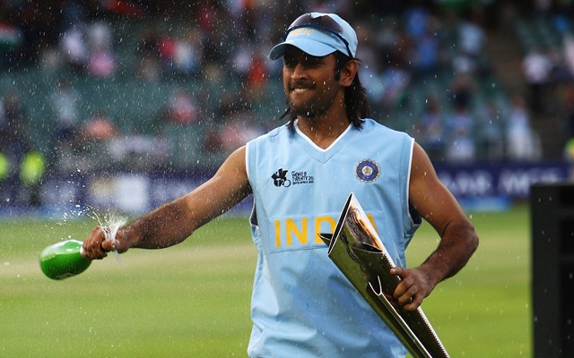 Pakistan v India - Twenty20 Championship Final কে বললেন যে এমএসকে প্রসাদ ধোনিকে অস্ট্রেলিয়া আর ওয়েস্টইন্ডিজ সফরে দল থেকে বাদ দিয়ে বার করলেন নিজের ব্যক্তিগত শত্রুতা