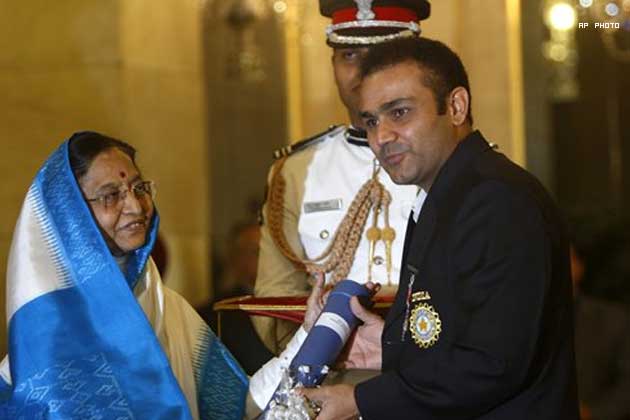 বায়োগ্রাফি: বীরেন্দ্র সেহবাগের ক্রিকেট কেরিয়ার আর তার পরিবারের সম্পূর্ণ তথ্য 6