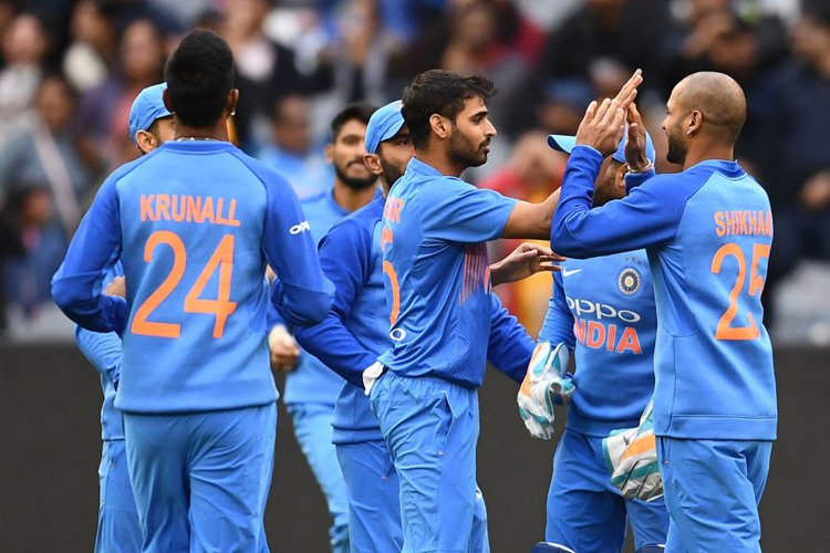 ভারত বনাম অস্ট্রেলিয়া – ভিডিয়ো: ১০.৬ ওভারে ক্রুণাল পাণ্ডিয়া গ্লেন ম্যাক্সওয়েলের সঙ্গে এই ভাবে পূর্ণ করলেন গত ম্যাচের বদলা 1