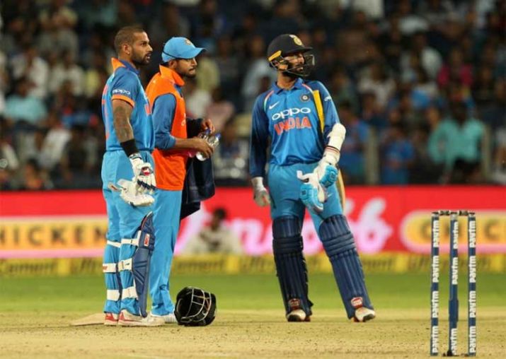 ভারত বনাম অস্ট্রেলিয়া: টেস্ট সিরিজে ধবন আর কার্তিকের জায়গা নেবেন এই দুই আউট অফ ফর্ম ব্যাটসম্যান 2