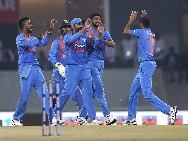 ০.২ ওভারে অ্যারণ ফিঞ্চকে আউট করতেই টিম ইন্ডিয়া করল বিশ্বরেকর্ড, এমনটা করা প্রথম দেশ হল ভারত 2