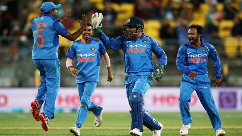 ভারত বনাম অস্ট্রেলিয়া: ওয়ানডে সিরিজ শুরু হওয়ার আগে ম্যাথু হেডেন করলেন বড়ো ভবিষ্যতবাণী, বললেন সেই বোলারের নাম যিনি পুরো সিরিজে ফেলতে পারেন বিরাটকে সমস্যায় 3