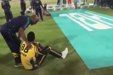 ভিডিয়ো: PSL ফাইনাল হারার পর হাউ হাউ করে কাঁদলেন ড্যারেন স্যামি, ভিডিয়ো হচ্ছে ভাইরাল 1