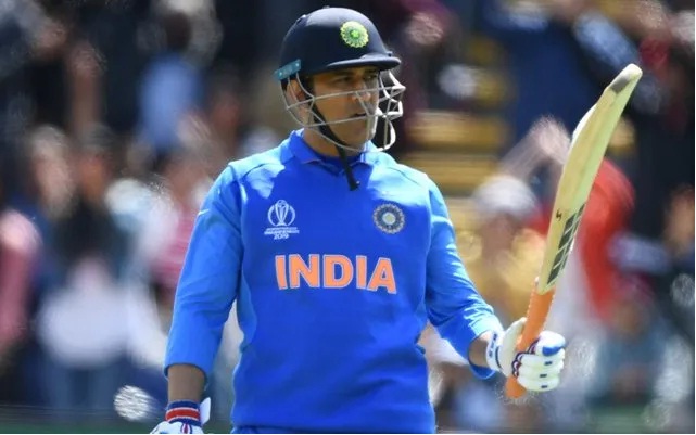 ধোনিতে মজলেন বৃটিশরা, দক্ষিণ আফ্রিকার বিরুদ্ধে ম্যাচে আগে ধোনি পাচ্ছেন এই সম্মান
