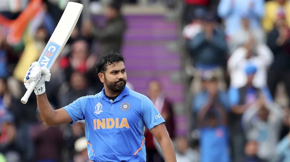 RECORD: ওয়েস্টইন্ডিজের বিরুদ্ধে সেঞ্চুরি করতেই এই তারকাদের পেছনে ফেলে ইতিহাস গড়বেন রোহিত 1