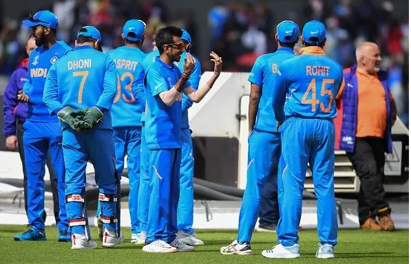 INDvsPAK: জয়ের পর রোহিতের প্রশংসা করলেন কোহলি, ভুবির চোট নিয়ে দিলেন আপডেট 2