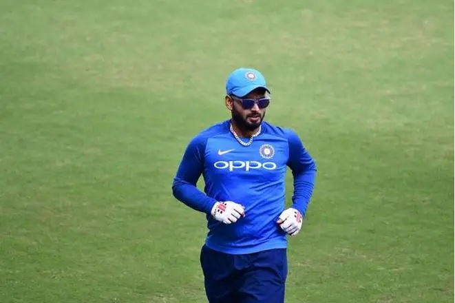 ধবনের জায়গায় দলে শামিল পন্থ, ওপেনিং নাকি মিডল অর্ডার, কোনো জায়গায় করবেন ব্যাটিং? 3