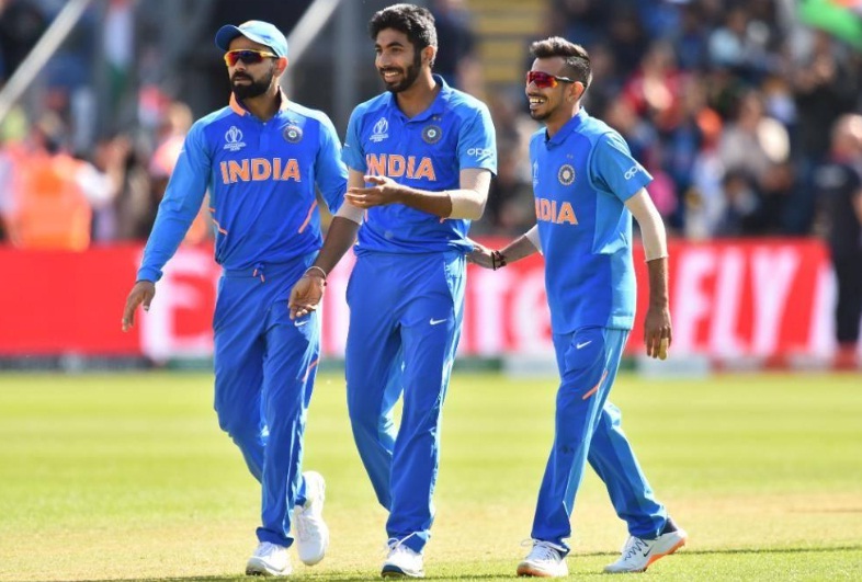 INDvsSA: প্রথম স্পেলেই দুই উইকেট নেওয়ার পর টুইটারে ছাইলেন বুমরাহ, তারকা জমিয়ে করলেন প্রশংসা 2