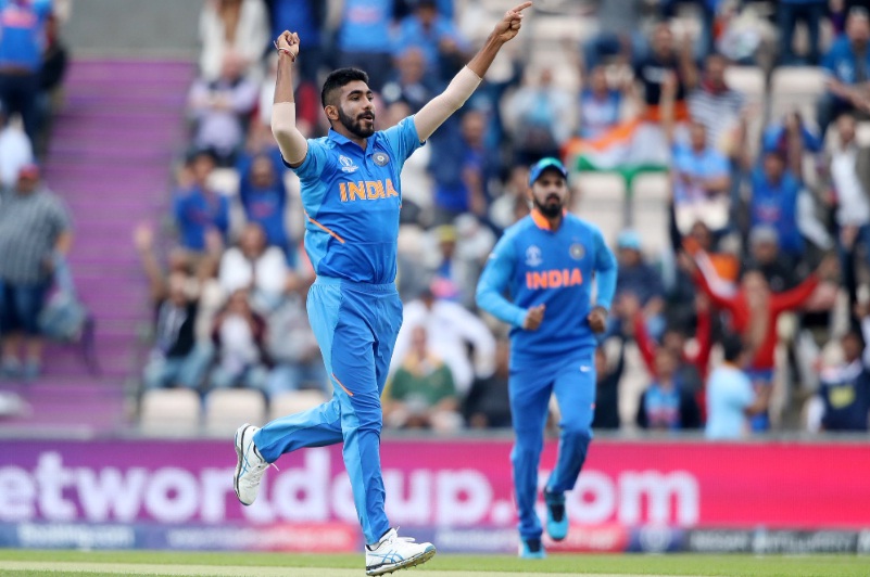 । IND vs SA: বিরাট কোহলি এই খেলোয়াড়দের দিলেন দক্ষিণ আফ্রিকার বিরুদ্ধে পাওয়া জয়ের শ্রেয় 3