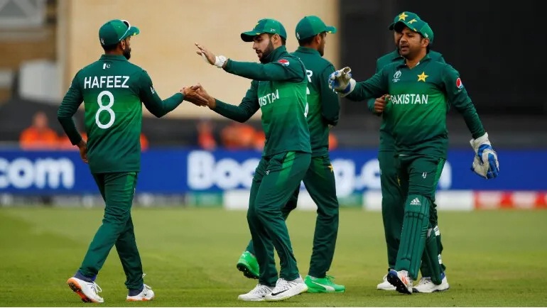 পাকিস্তান জয়ের রাস্তায় ফেরায় তাদের অভিবাদন জানালেন এই ভারতীয় ক্রীড়া ব‍্যক্তিত্ব ! 3