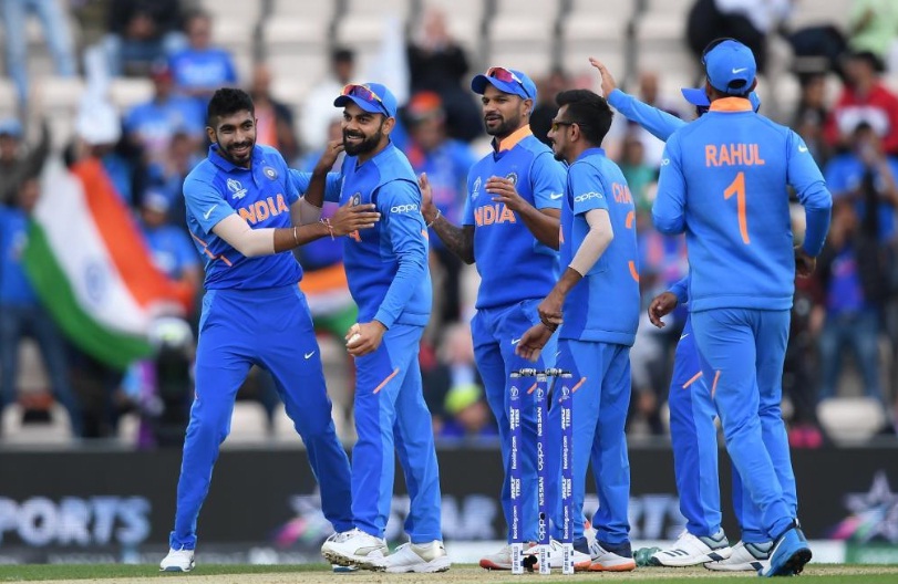 । IND vs SA: বিরাট কোহলি এই খেলোয়াড়দের দিলেন দক্ষিণ আফ্রিকার বিরুদ্ধে পাওয়া জয়ের শ্রেয় 4