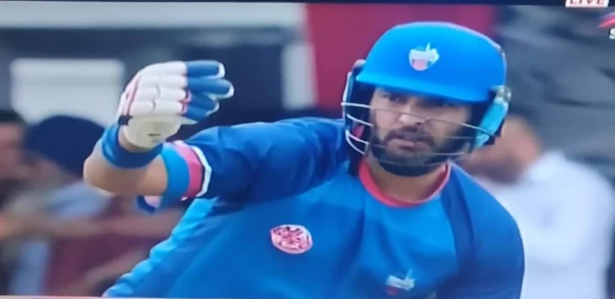 নট আউট হওয়ার পরো মাঠ থেকে বেরলেন যুবরাজ সিং, ভিডিয়ো হল ভাইরাল 2