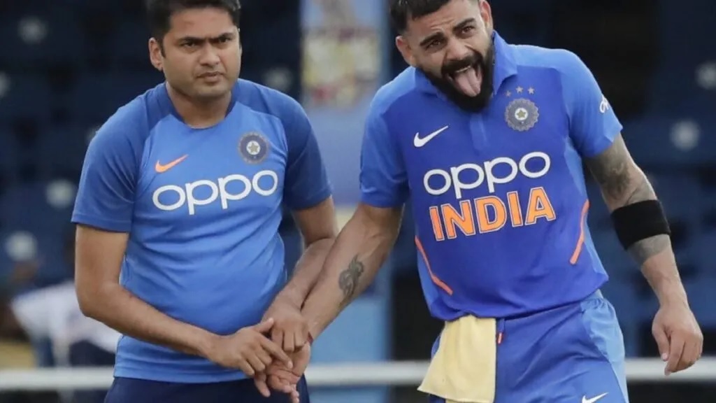 বিরাট কোহলির আঙুলে লাগল বাউন্সার, টেস্ট সিরিজে খেলা নিয়ে দিলেন এই প্রতিক্রিয়া 2