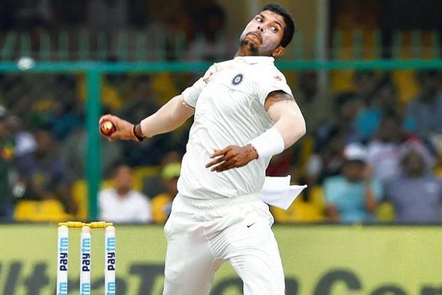 বুমরাহ'র বদলে সাউথ আফ্রিকার বিরুদ্ধে টেস্ট দলে উমেশ যাদবের সুযোগ পাওয়ায় কি বললেন আকাশ চোপড়া ? 2