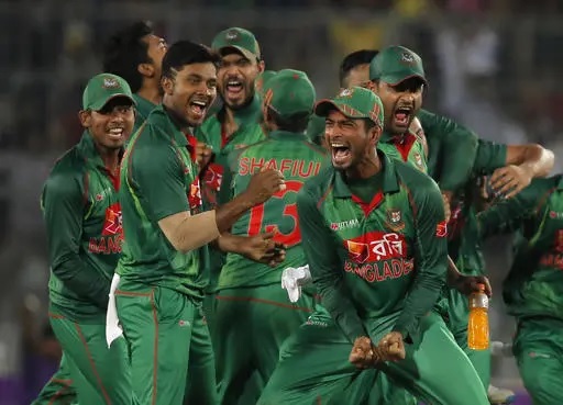 সাকিবের সঙ্গে ম্যাচ ফিক্সিংয়ের জন্য যোগাযোগ করা বুকির কারণে আত্মহত্যা করেছেন এই ভারতীয় ক্রিকেটার 4