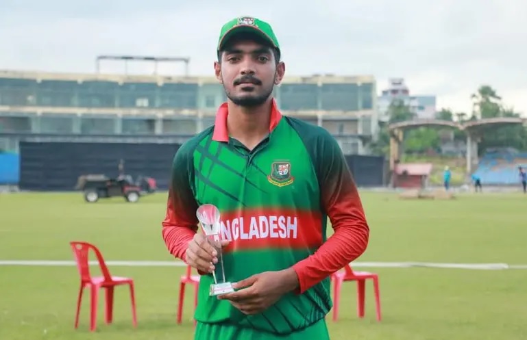 বাংলাদেশের এই খেলোয়াড় এখনো পৌঁছননি নিজের দেশে, এই হলো বড়ো কারণ 1