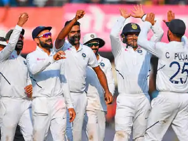 বাংলাদেশকে হারিয়ে বিরাট কোহলি পেছনে ফেললেন ধোনিকে, মাইকেল ভন বললেন এই কথা 2