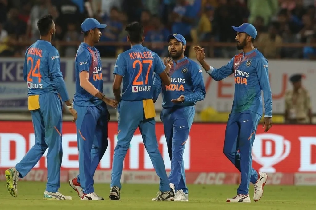 ভিডিয়ো: মনীষ পাণ্ডের বিয়েতে জমিয়ে নাচলেন যুবরাজ, পাঞ্জাবী গানে নাচের ভিডিয়ো ভাইরাল 2
