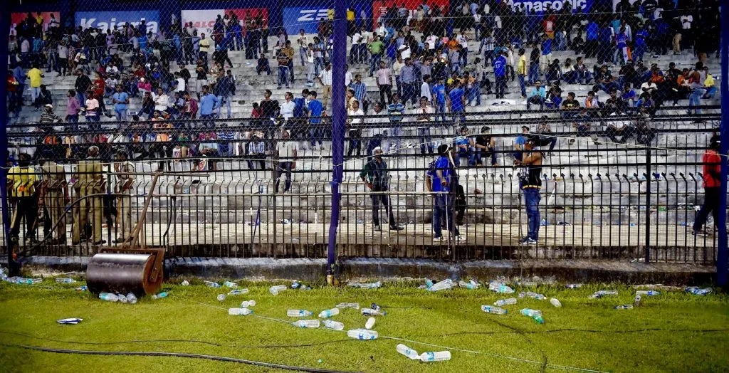 ব্যাঙ্গালুরু ওয়ানডেতে হয়েছিল এমন কিছু, টিম আর খেলোয়াড়দের উপর নয় এবার স্টেডিয়ামের হল জরিমানা