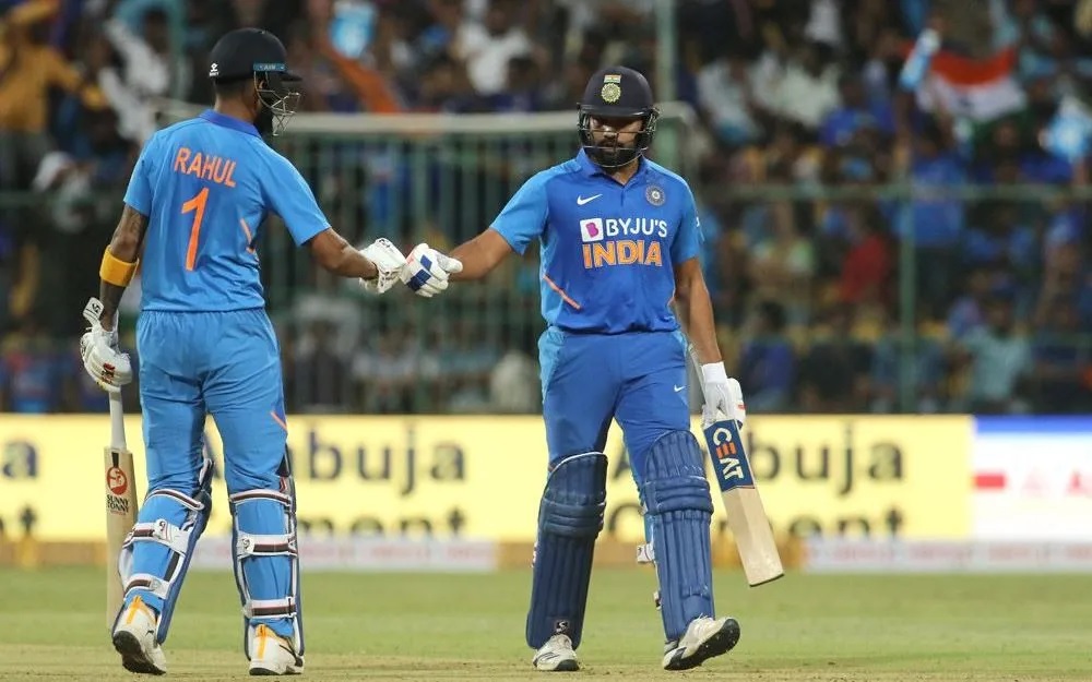 INDvsAUS: ম্যান অফ দ্য সিরিজ বিরাট কোহলি জমিয়ে করলেন এই ভারতীয় খেলোয়াড়ের প্রশংসা 3
