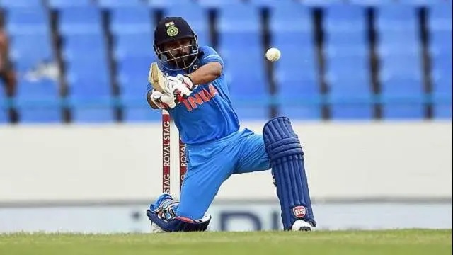 INDvsAUS: ঋষভ পন্থকে প্লেয়িং ইলেভেনে ধরে রাখার জন্য ৫০ গড়ে রান কর এই খেলোয়াড়কে পড়ছেন বাদ 4