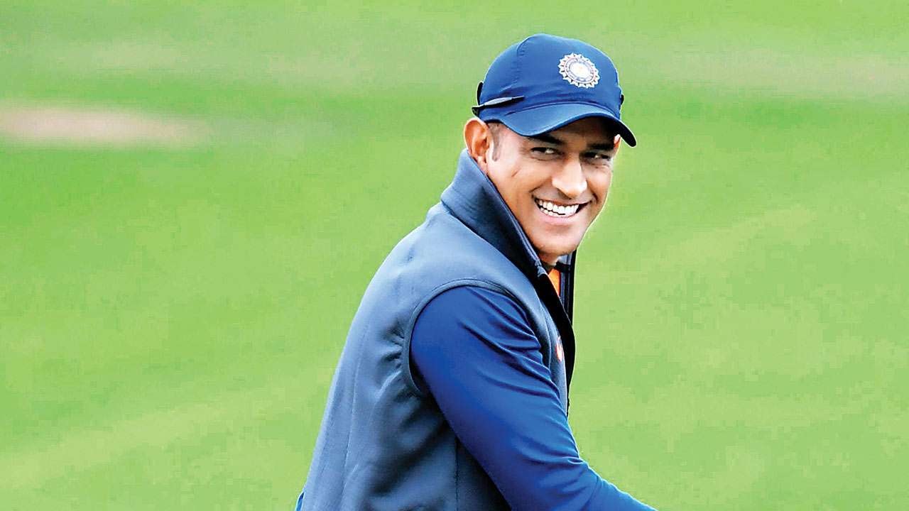 মহেন্দ্র সিং ধোনিকে আইপিএল ২০২০র আগে ওয়ার্কআউট করতে দেখা গেলো, দেখুন ভিডিয়ো 1