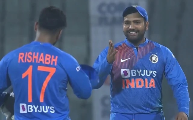 রোহিত শর্মা আর দ্রাবিড়ের অধিনায়কত্বে হয়েছে এই দুর্দান্ত রেকর্ড, যা ধোনি আর কোহলি গড়তে পারেননি 2