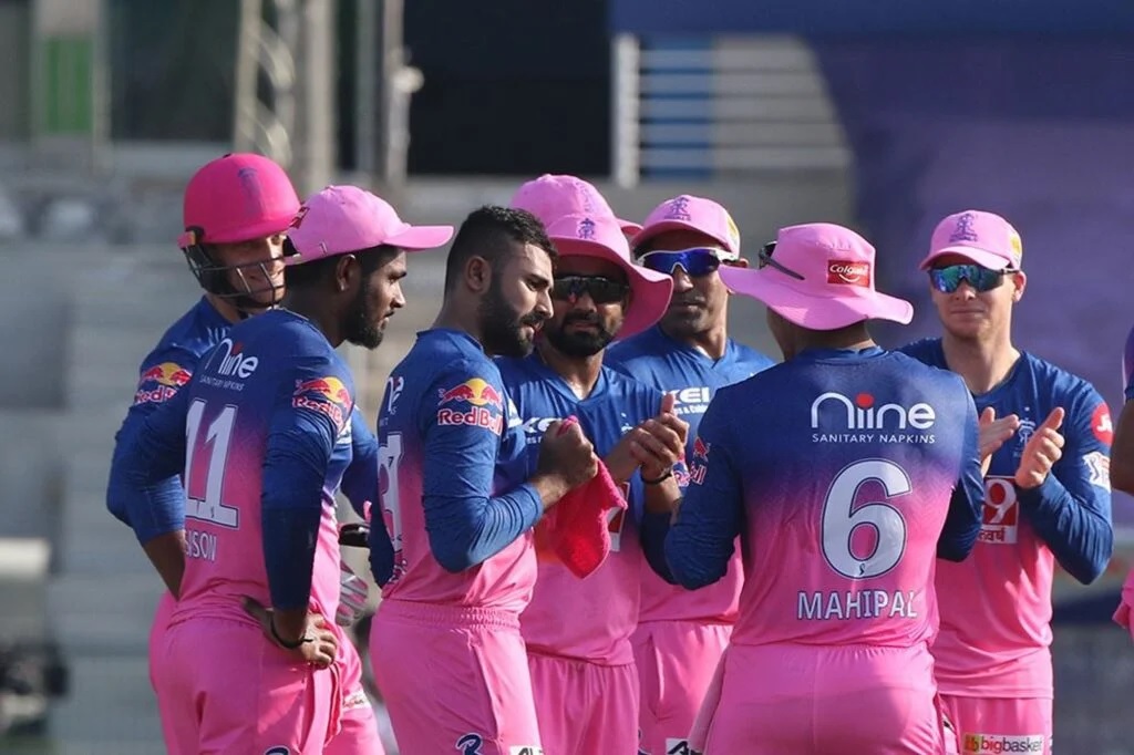 গৌতম গম্ভীর রাজস্থান রয়্যালসকে এই ২ খেলোয়াড়কে বাদ দেওয়ার দিলেন পরামর্শ 1