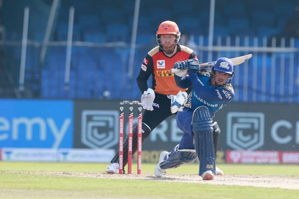বীরেন্দ্র সেহবাগ আবারও করলেন জোরদার মজা, একে নিয়ে বললেন, ‘হামে তো আপনো নে লুটা’ 3