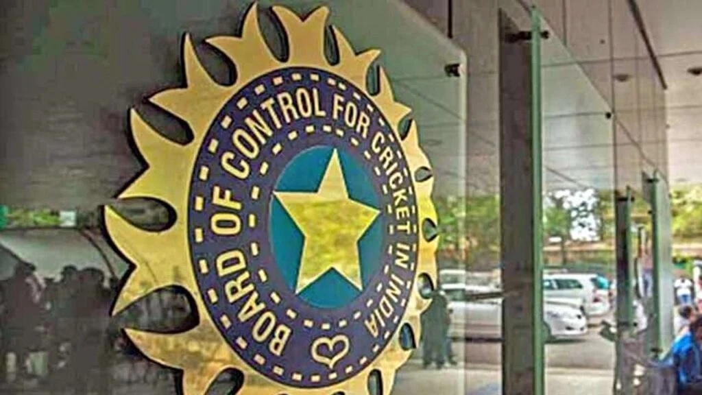 সমর্থকদের জন্য খারাপ খবর, শুরু ২টি টেস্ট ম্যাচ থেকে বাদ পড়লেন রোহিত শর্মা আর ঈশান্ত 3