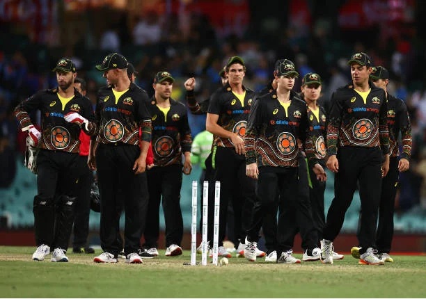AUSvsIND: তৃতীয় টি-২০ ম্যাচ জয়ের শ্রেয় ফিঞ্চ ম্যাক্সওয়েলকে নয় বরং একে দিলেন শ্রেয় 2