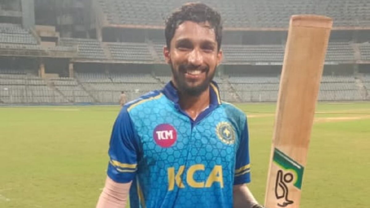 দেখুব : শক্তিশালী মুম্বইকে পিটিয়ে মাত্র ৩৭ বলে শতরান করলেন কেরালার মহম্মদ আজহারউদ্দিন 1