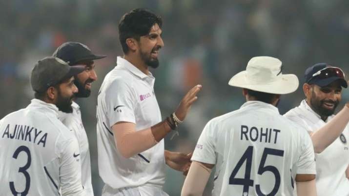 INDvsENG: শচীন-সেহবাগের মতো তারকারা দিলেন ঈশান্ত শর্মাকে শুভেচ্ছা, অক্ষর আর জ্যাক ক্রালেও জিতলেন মন 1