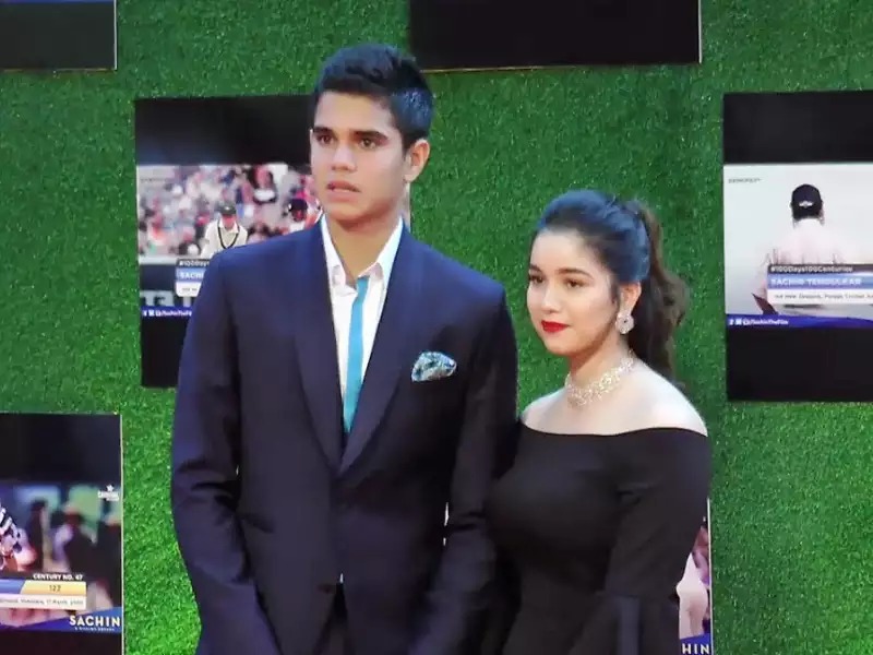 "বাবার অর্থ নষ্ট করার" অভিযোগ, ট্রোলের মক্ষম জবাব দিলেন শচীন কন্যা সারা- দেখুন পোস্ট 2