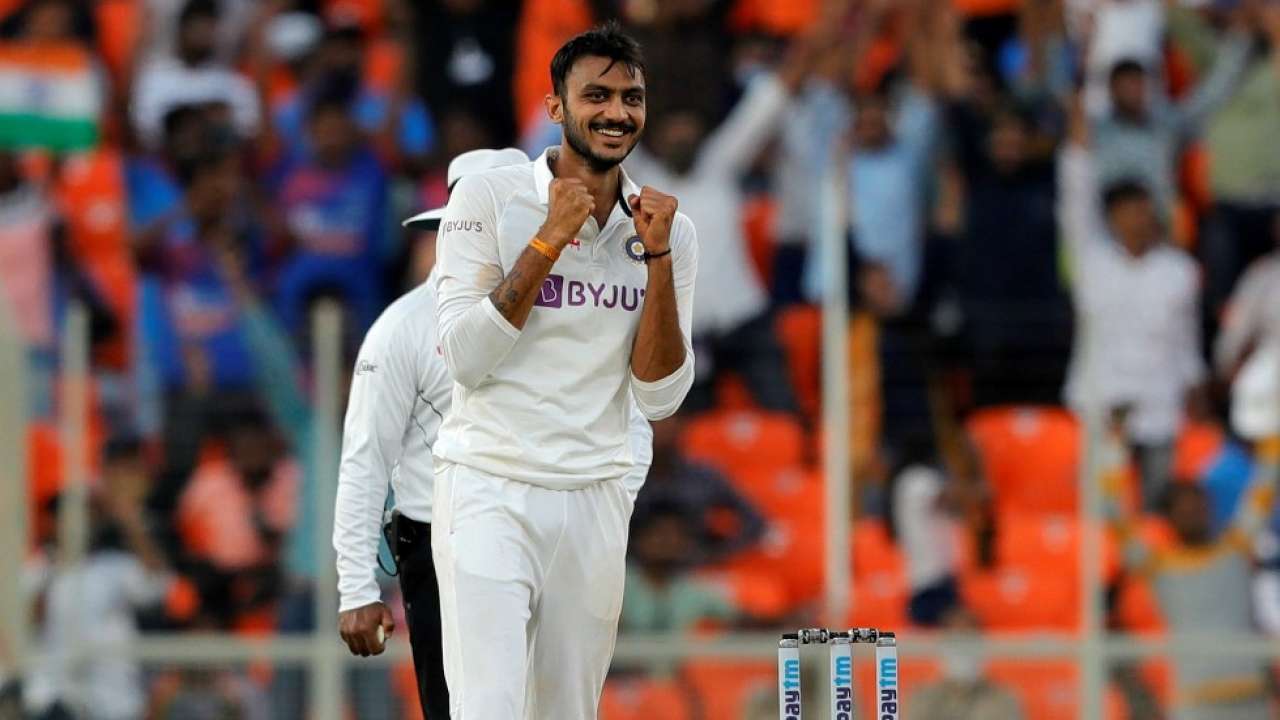 কেরিয়ারের দ্বিতীয় টেস্টেই ম্যাচের সেরার শিরোপা, 'ঘরের ছেলে' অক্ষর আবেগে ভেসে জানালেন নিজের অভিব্যক্তি 3