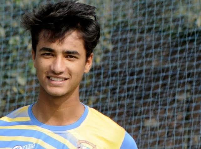 ৮ টি বাউন্ডারি, ৯ টি ছক্কার সাহায্যে অভিষেক শর্মার দুরন্ত সেঞ্চুরি, গড়লেন এই বড় রেকর্ড 3