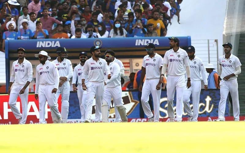 পিচ বিতর্ক নিয়ে এবার ইংল্যান্ডকে দুষলেন ভিভ রিচার্ডস, নির্বোধের মত ক্রিকেট খেলেছে বলে দাবি 2