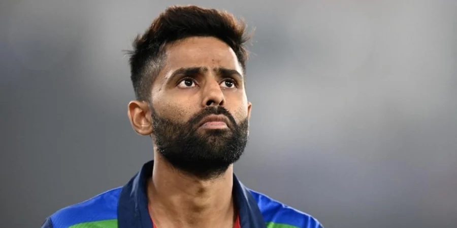INDvsENG: সূর্যকুমার যাদবকে সুযোগ না দেওয়ায় ক্ষুব্ধ সমর্থকরা, অধিনায়ক কোহলির উপর প্রকাশ করছেন রাগ