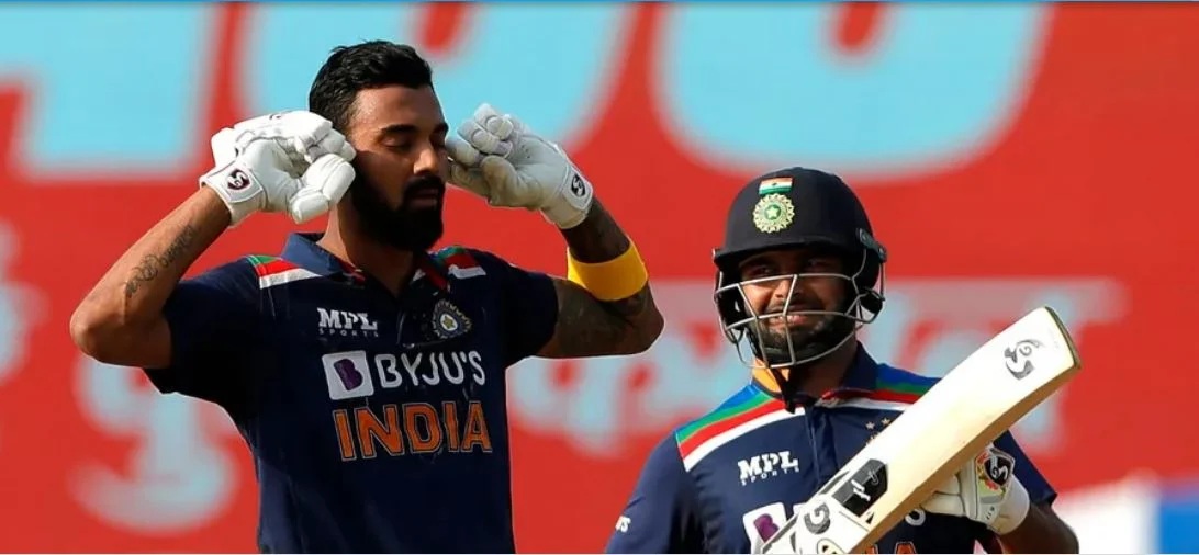INDvsENG: রাহুল-পন্থ ছাইলেন টুইটারে, একে নিয়ে সমর্থকরা বানাচ্ছেন মজাদার মিমস