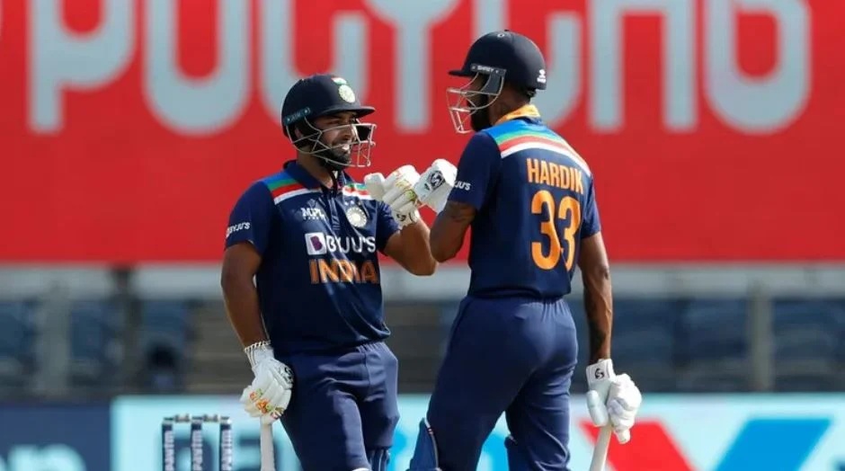 INDvsENG: ভারত নির্ণায়ক ম্যাচে ইংল্যান্ডকে হারাল ৭ রানে, রোহিত কোহলির এই বোঝাপড়ায় জিতল ভারত 2