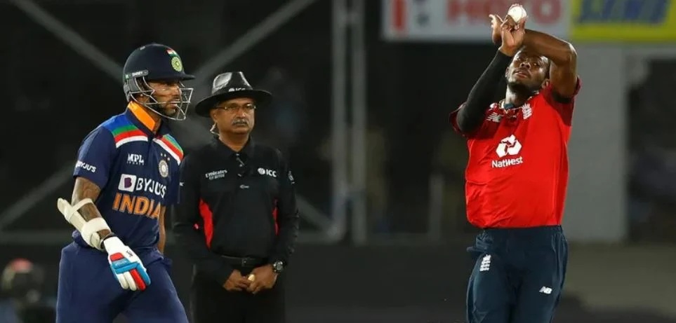 INDvsENG: লজ্জাজনক হারের পর এই ভারতীয় খেলোয়াড়কে টি-২০ ক্রিকেট থেকে বাদ দেওয়ার দাবী উঠল 2