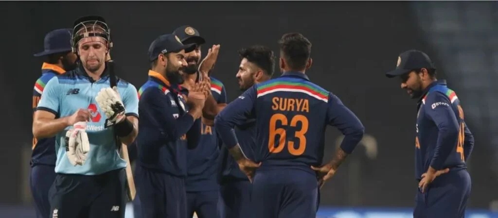 INDvsENG: ভারত নির্ণায়ক ম্যাচে ইংল্যান্ডকে হারাল ৭ রানে, রোহিত কোহলির এই বোঝাপড়ায় জিতল ভারত 3